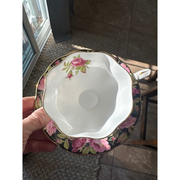 Queen Anne Fine Bone China Black Magic Rose Tea Cup and Saucer Set England - Picture 3 of 7